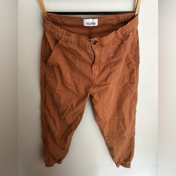 Duer “Live Free High Rise Jogger” size 31x28 - Picture 3 of 4